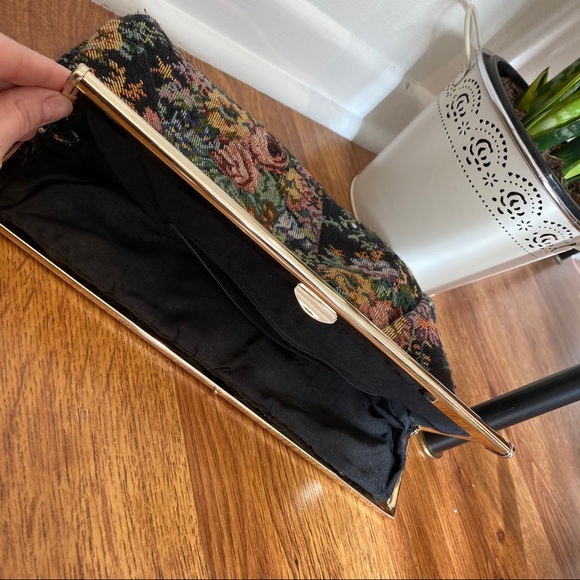 Floral vintage style clutch - Picture 5 of 7